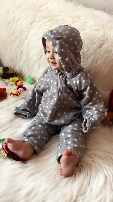 Grey polka-dot hooded babywear set