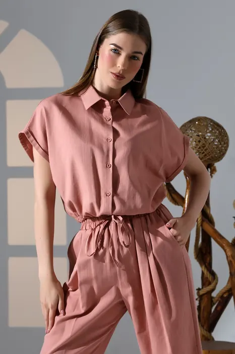 Dusty rose short-sleeve womenswear jumpsuit
