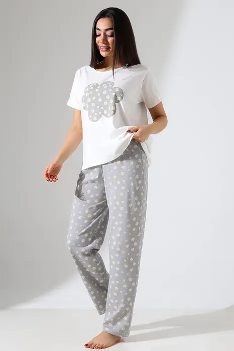 White printed womenswear T-shirt and trousers set