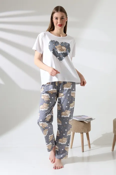 Printed womenswear T-shirt and trousers set